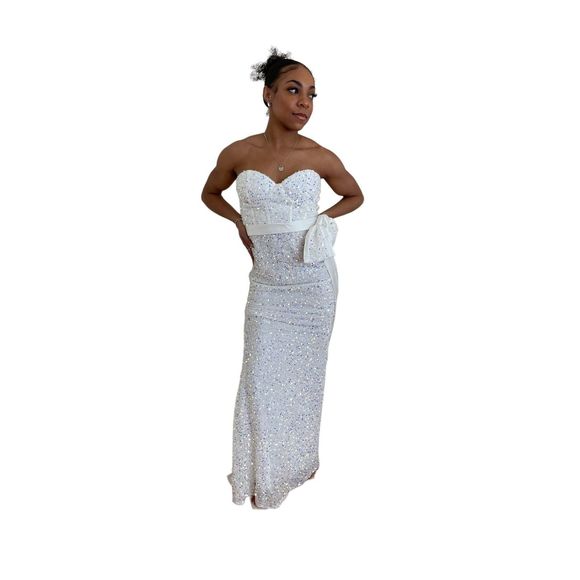 White generic Size 10 Straight dress - Picture 1 of 2